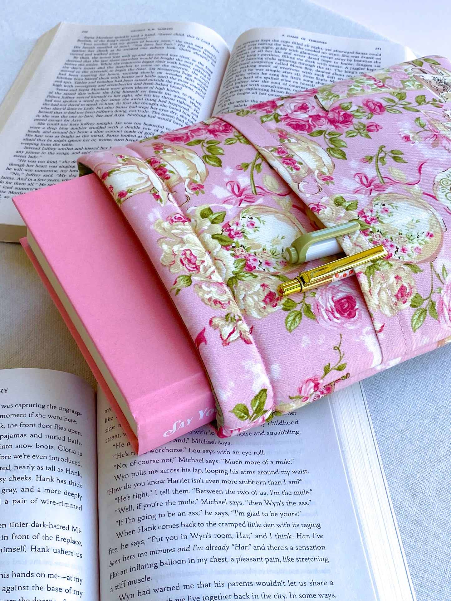 Teatime Cottage Booksleeve