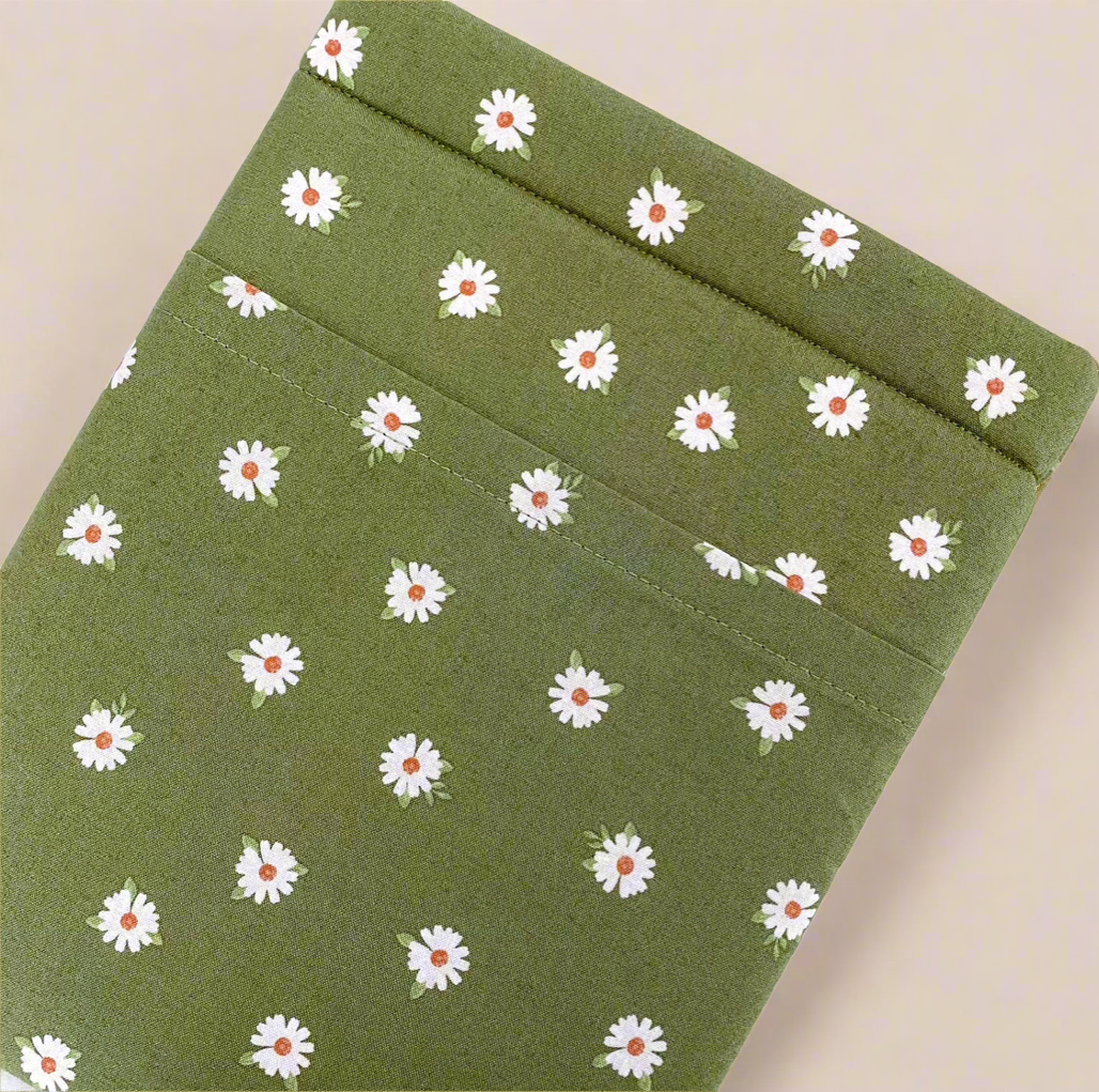 Briar Booksleeve