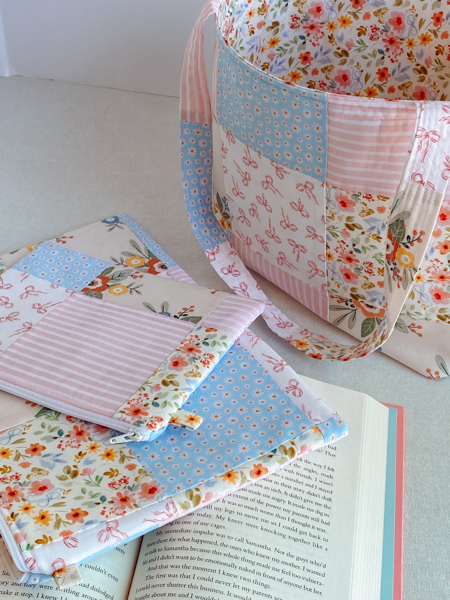 Emily Patchwork Kindle Pouch