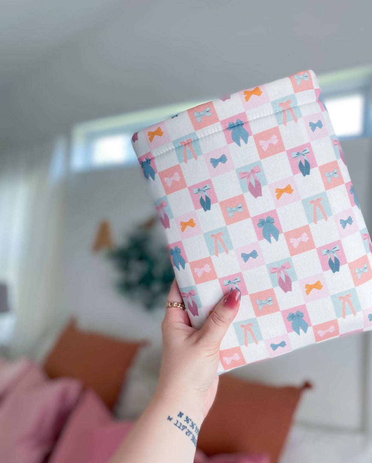 Sofie Booksleeve