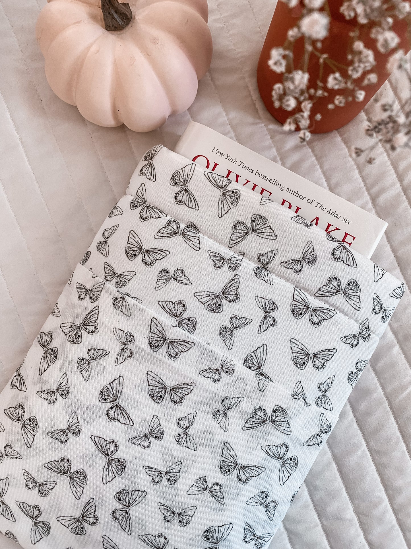 Quinn Booksleeve
