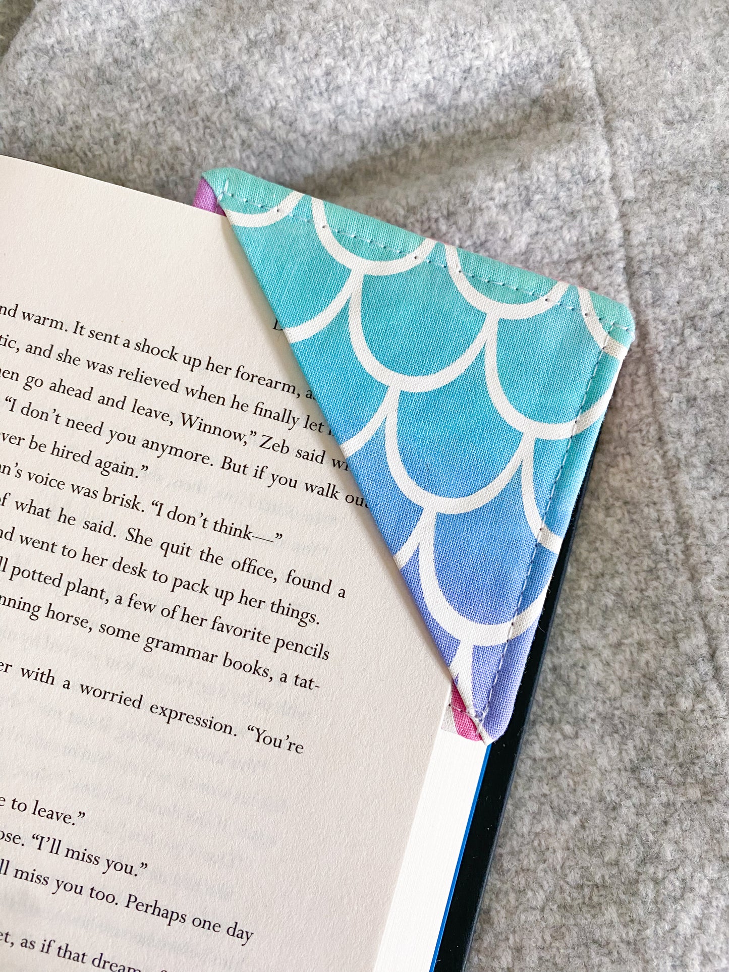 RAINBOW MERMAID CORNER BOOKMARK