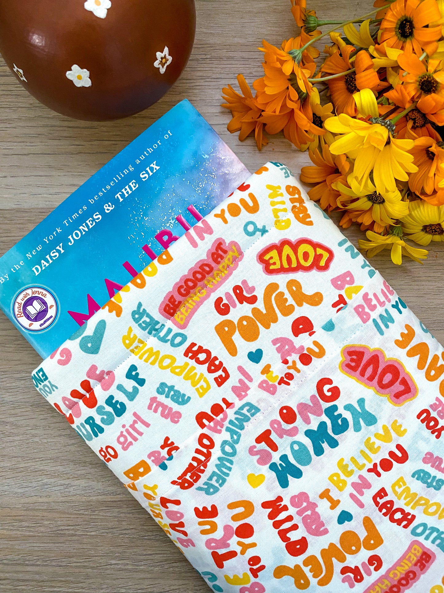 GIRL POWER BOOKSLEEVE