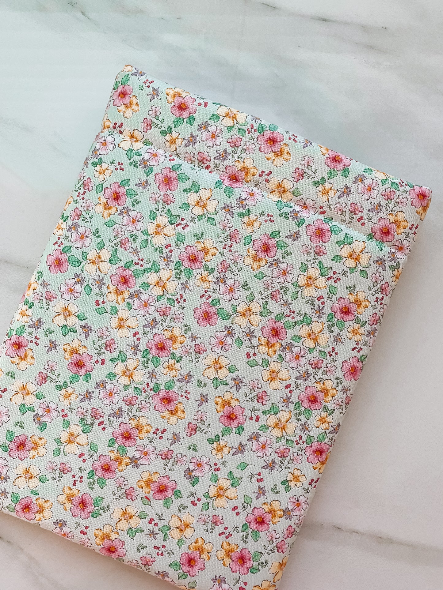 SUNDAY FLORAL BOOKSLEEVE