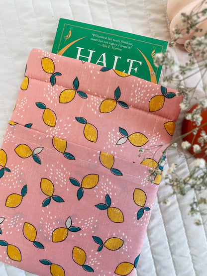 LOVELY LEMONS BOOKSLEEVE