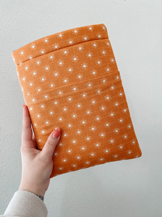 Goldie Booksleeve