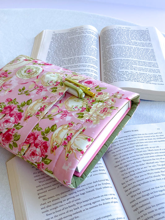 Teatime Cottage Booksleeve