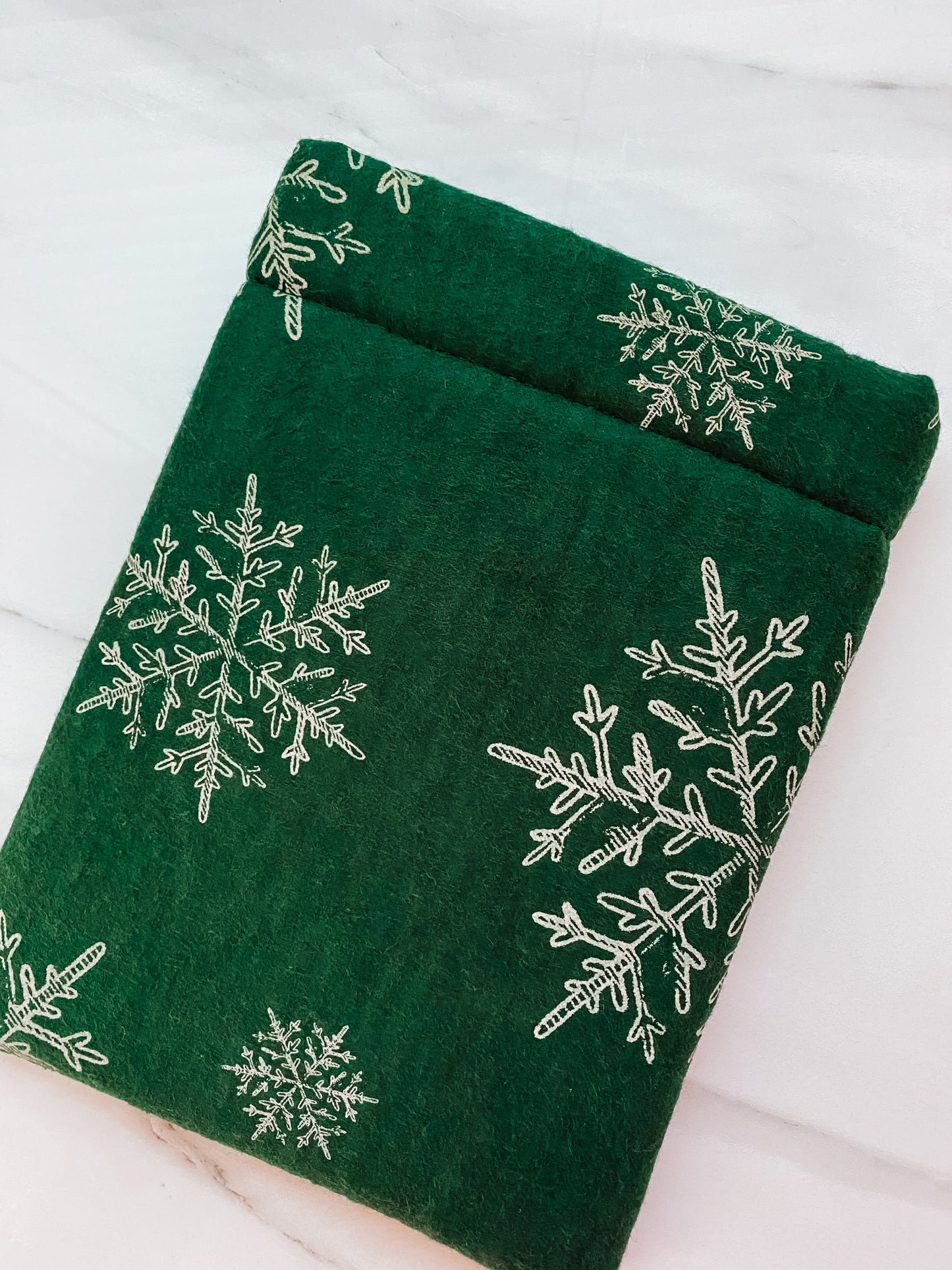 FOREST SNOW BOOKSLEEVE