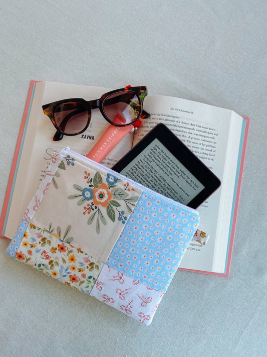 Emily Patchwork Kindle Pouch