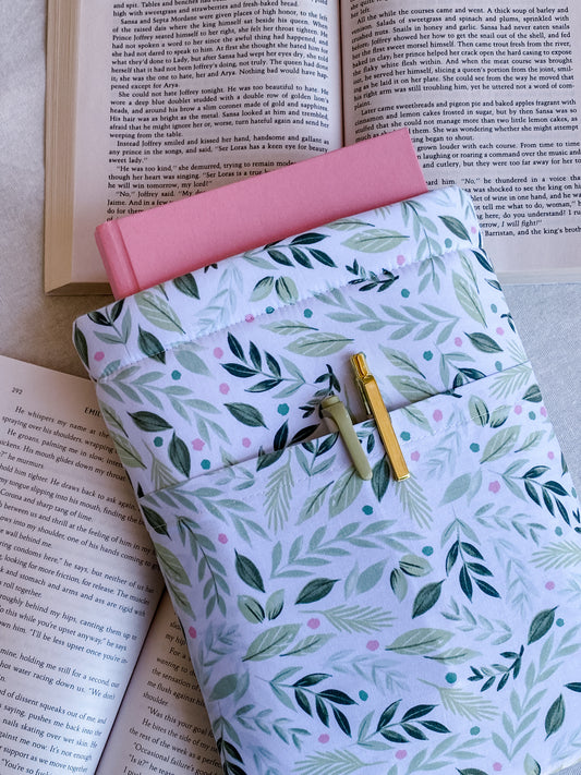 Fern Booksleeve