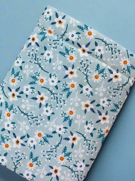 WINTER FLORAL BOOKSLEEVE