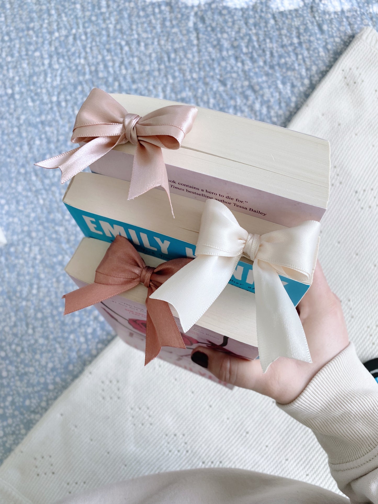 Ribbon Bow Bookmark in Ivory