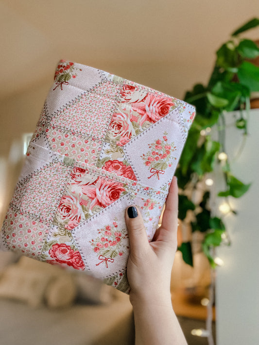 Juliette Booksleeve