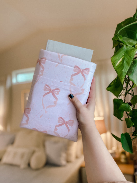 Lorelai Booksleeve