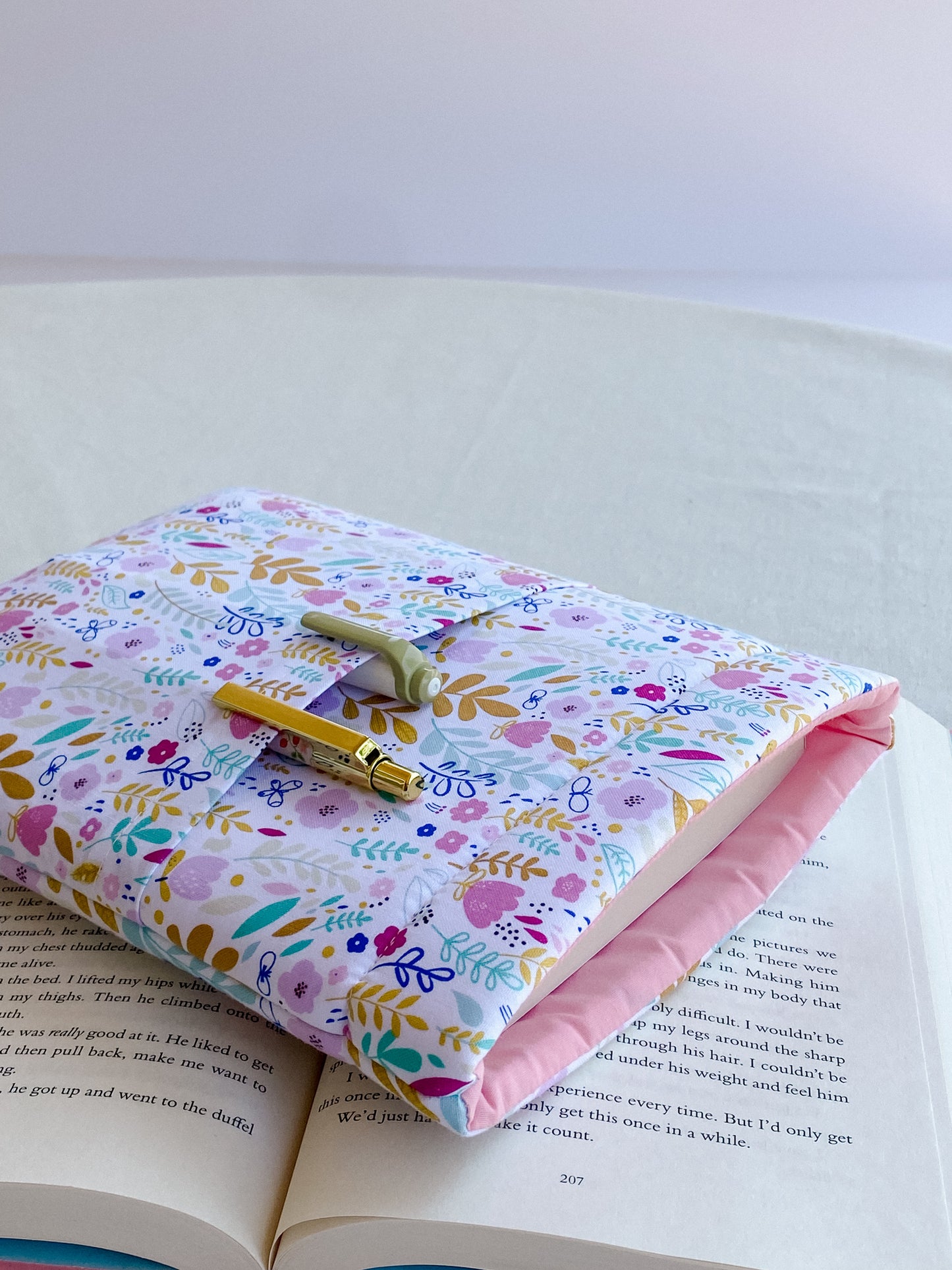 Posie Booksleeve
