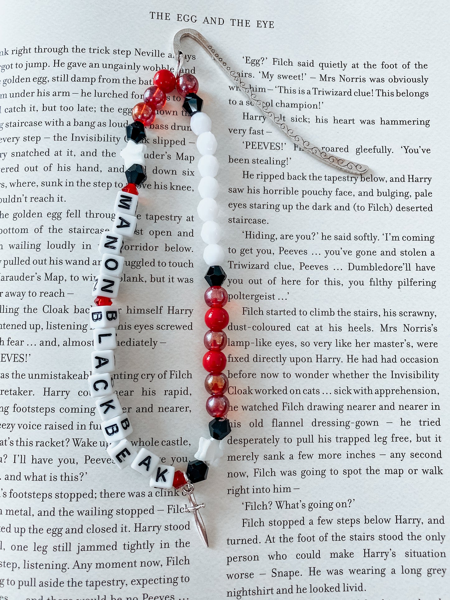 BESTIE BEADED BOOKMARK “Manon Blackbeak - Throne of Glass”