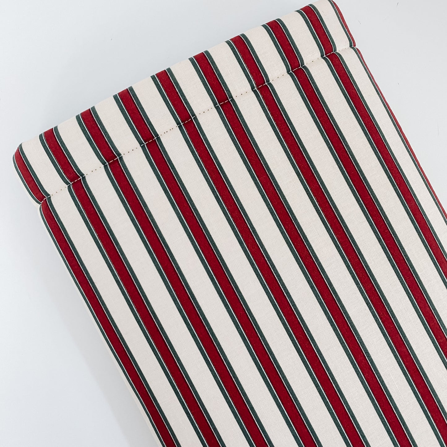 CANDY STRIPES BOOKSLEEVE