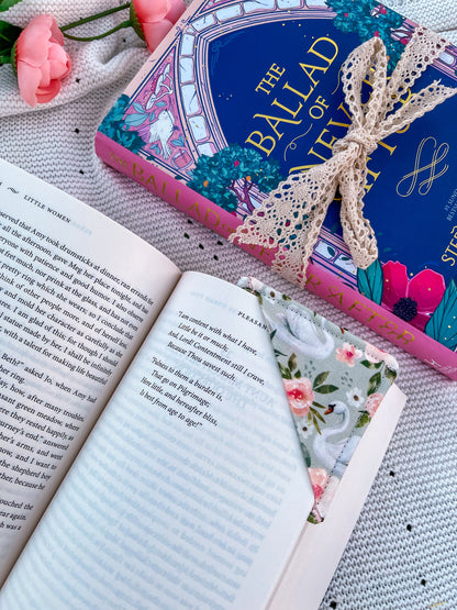 A Swan's Tale Bookmark Corner