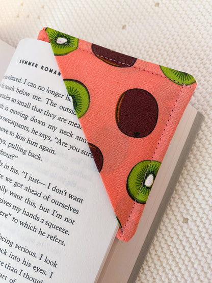 KIWI KICK CORNER BOOKMARK