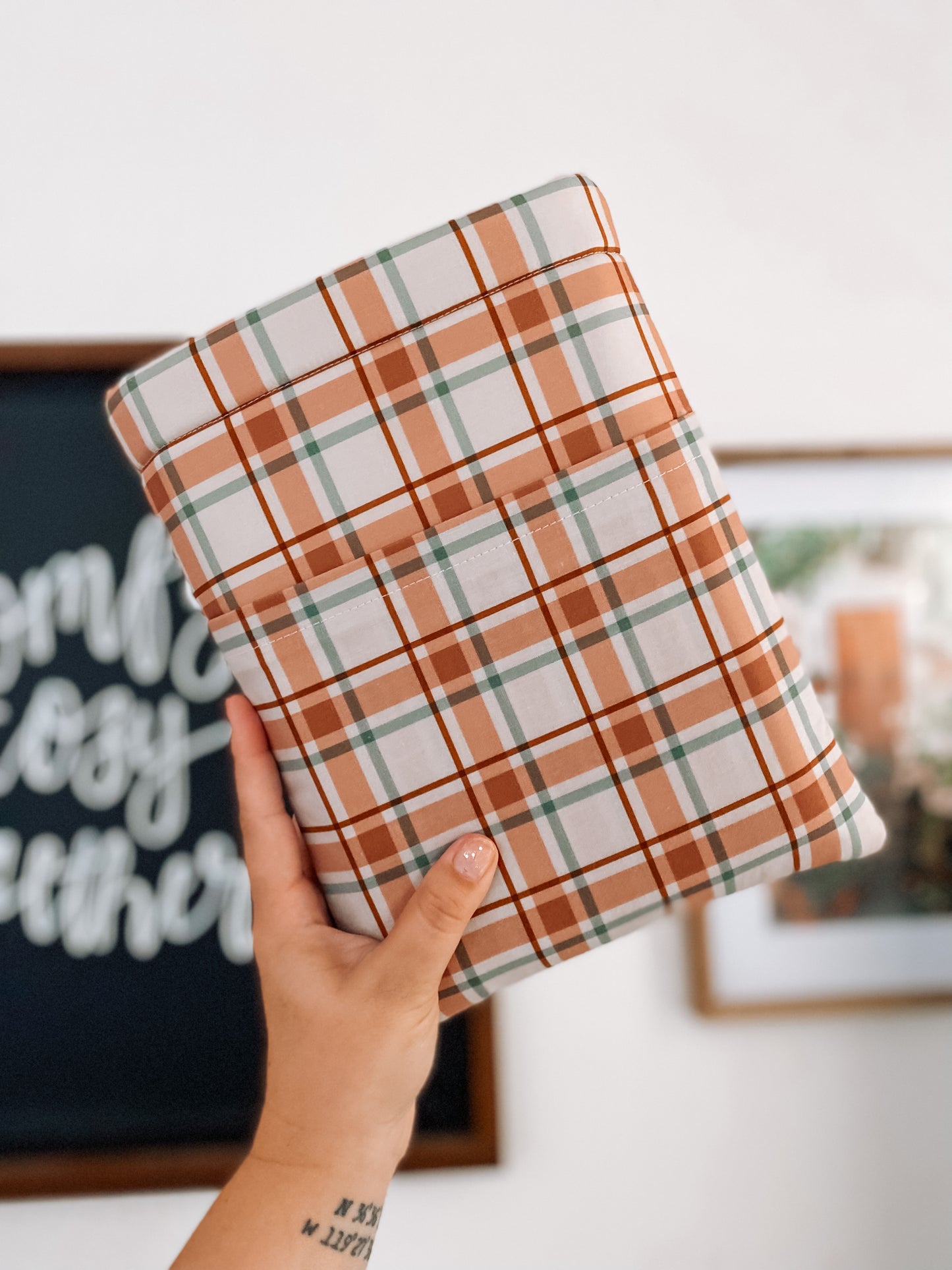 COWBOY PLAID BOOKSLEEVE