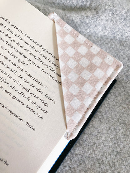 BLANK SPACE CORNER BOOKMARK