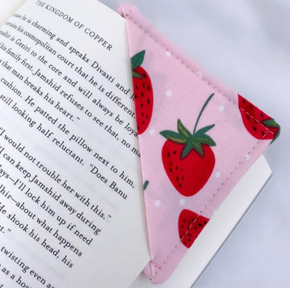 LOVEBERRY CORNER BOOKMARK