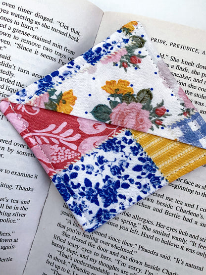 PATCHWORK CORNER BOOKMARK